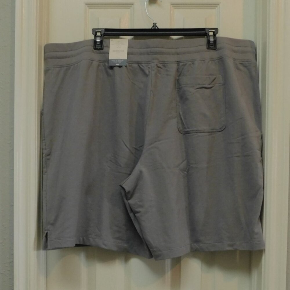 ST.JOHN'S BAY Woman Mid Rise Bermuda Short Plus 3X Gray NWT - Picture 2 of 5